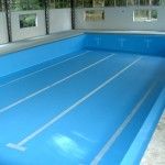 Impermeabilização de piscina com marcação de raias