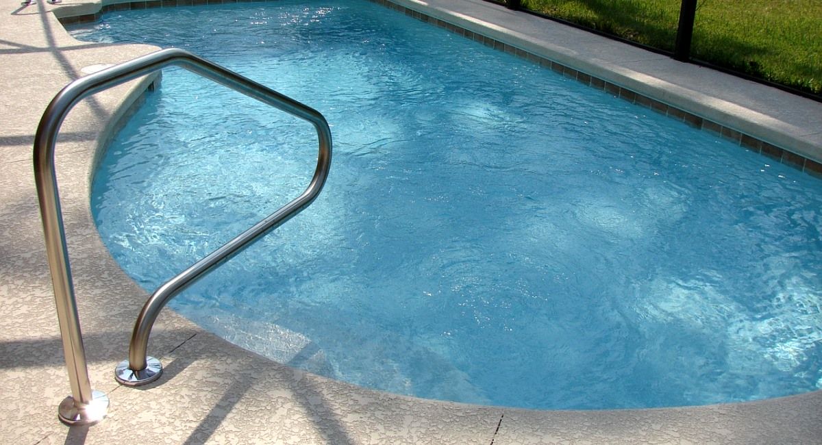 piscina de alvenaria e concreto como construir