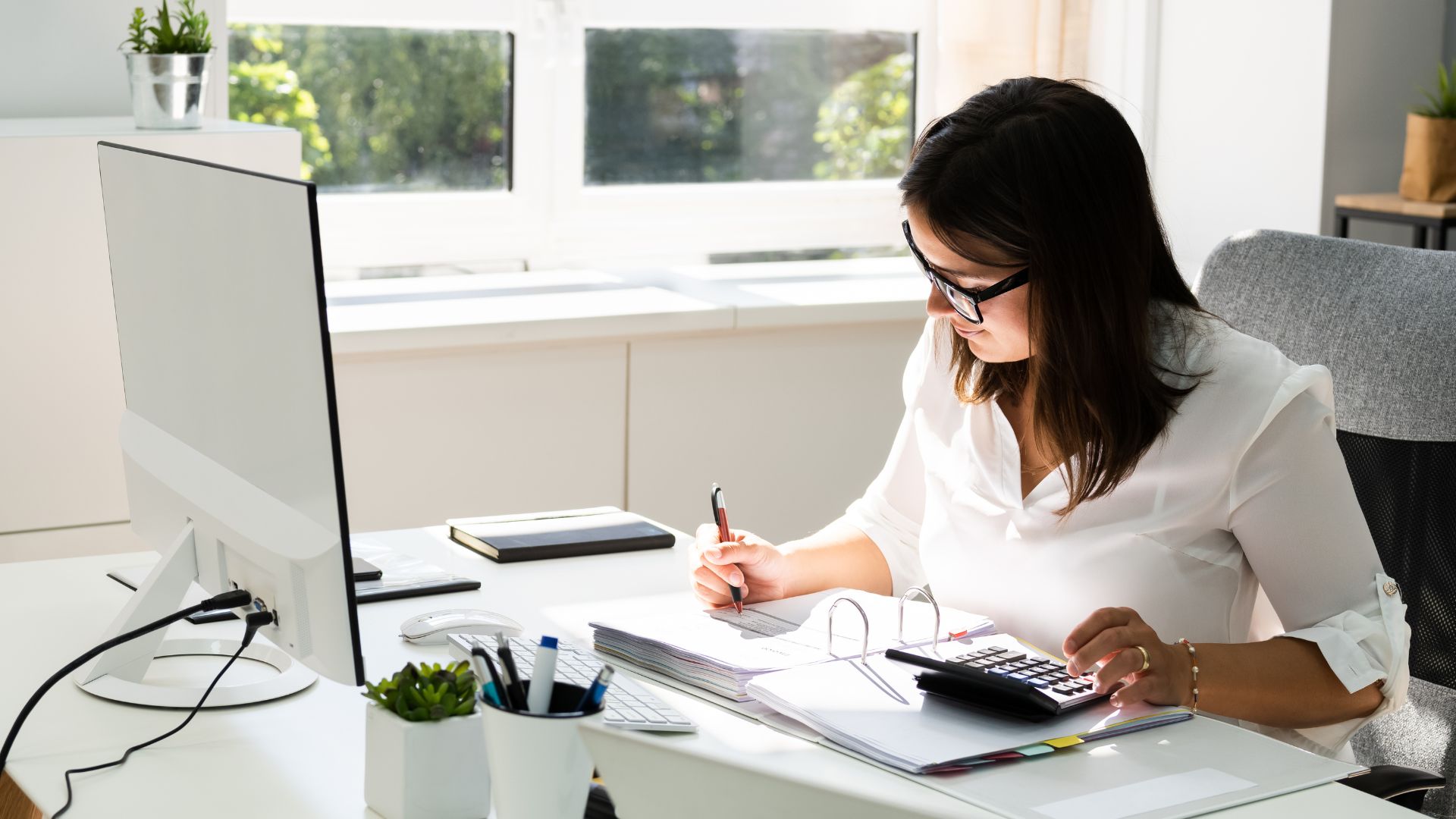 fundo de obras no condomínio desvio