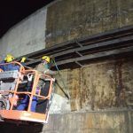 Impermeabilização de tanque clarificador com poliéster flexível Sistema Fibersals preparação
