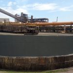 Impermeabilização de tanque clarificador com poliéster flexível Sistema Fibersals