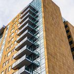 Ao notar infiltração, o síndico deve agir com rapidez, método e clareza na comunicação