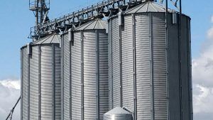 Quando um reservatório não recebe o tratamento adequado, o risco de problemas aumenta significativamente